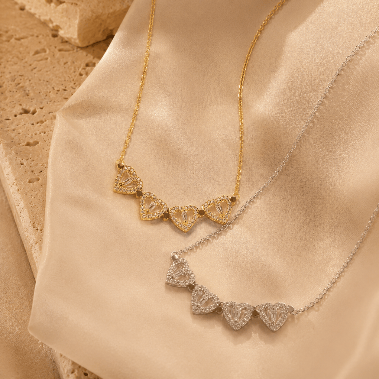 Amara | Collar trébol magnético