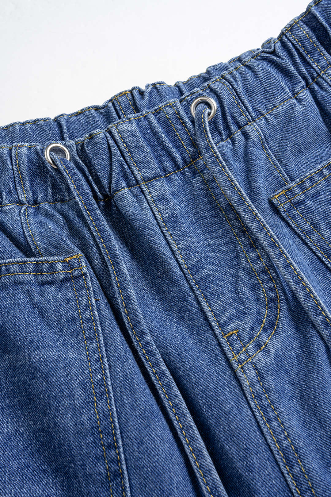 Alma | Jeans de Pierna Ancha con Cintura Ajustable